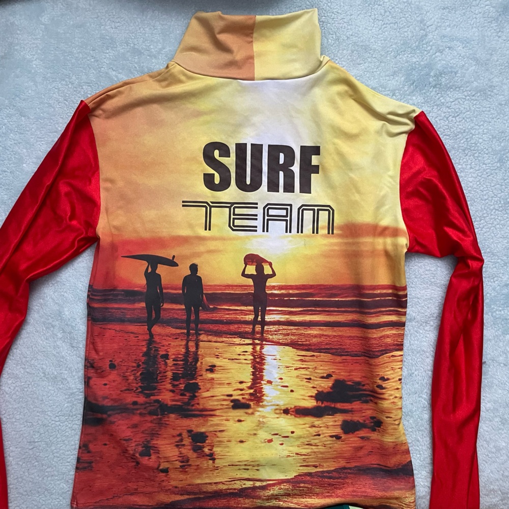 Fitted turtleneck compression shirt size M